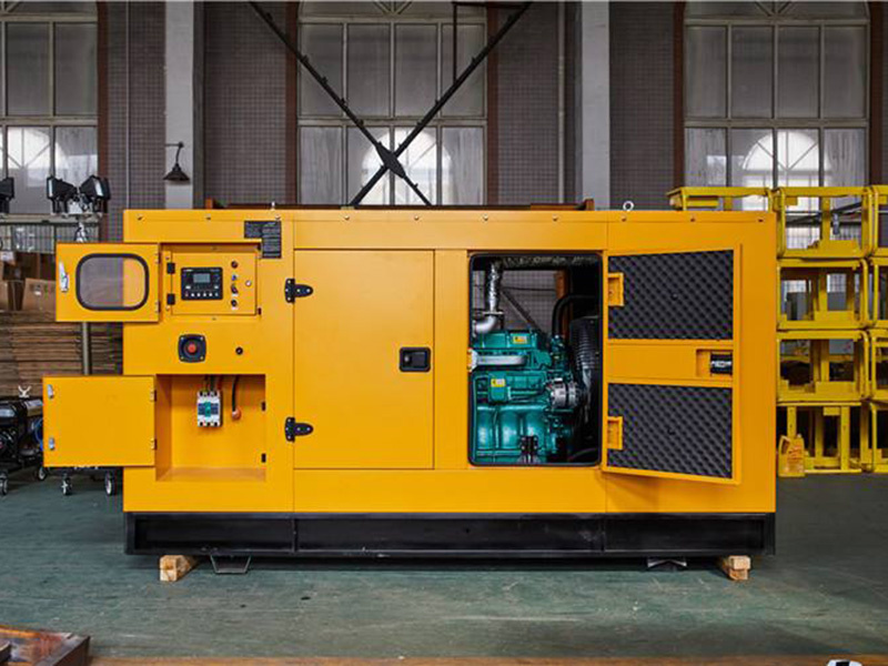 吴兴柴油发电机组预热完成后,启动时需要注意什么?